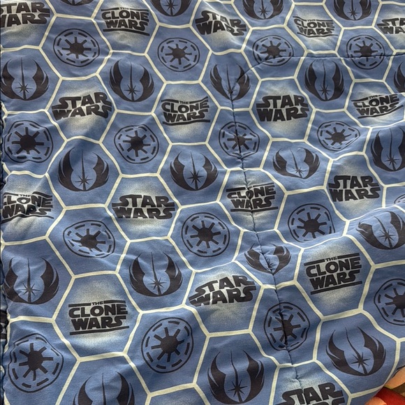 Twin over Full Bunk bed comforter set- Star Wars Clone Wars Bedding - Picture 2 of 3